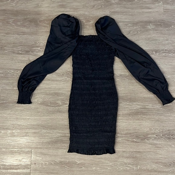 Navy Blue Smocked Dress - Picture 3 of 5